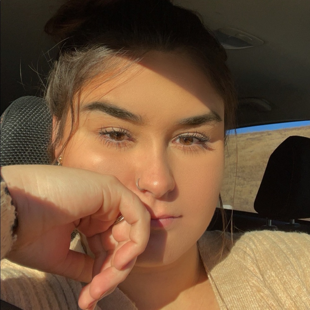 Meet your Posher, Alecia